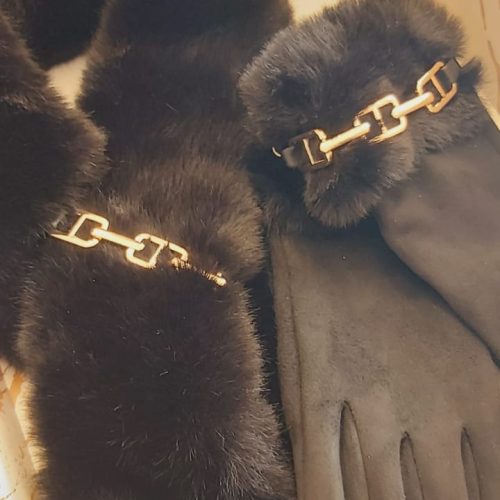 סט כפפות וצעיף פרוותי